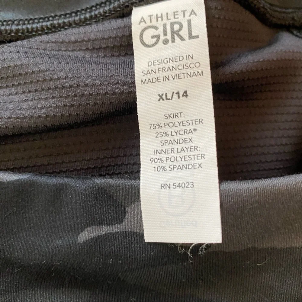 Athleta Girl Swing Skort Camo Lux - Picture 3 of 9